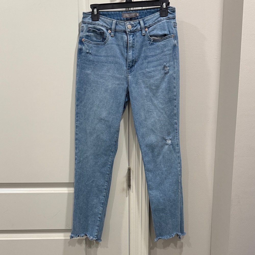 Just USA Light Blue Cropped Jeans